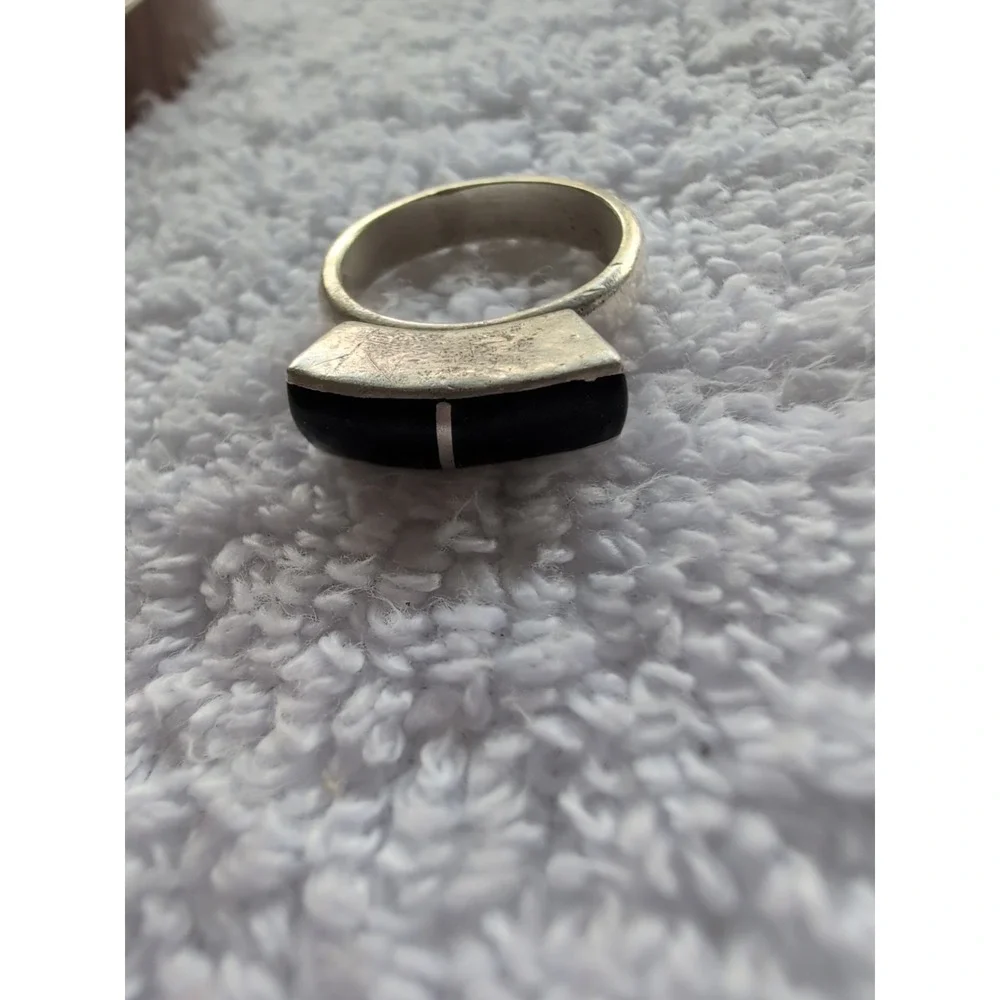 925 Sterling Silver Black Onyx Gemstone Ring Size 7 Heavy Ring‎